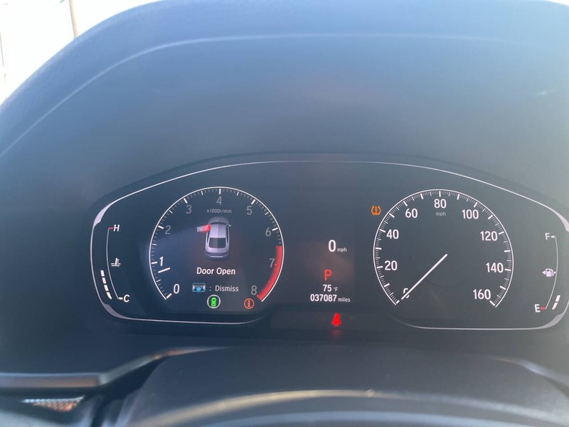 Honda Accord Sedan Vehicle Image 10