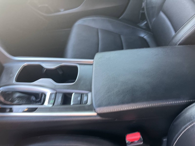Honda Accord Sedan Vehicle Image 12