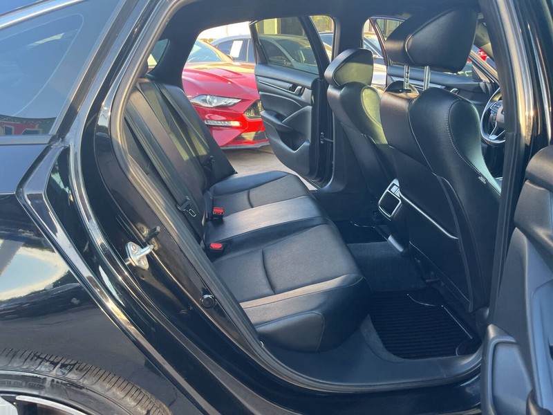Honda Accord Sedan Vehicle Image 19