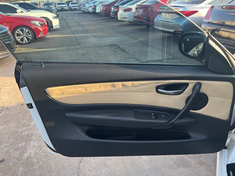 BMW 1 Series Vehicle Image 05