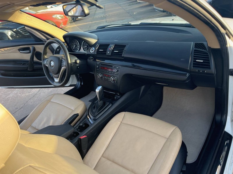 BMW 1 Series Vehicle Image 15