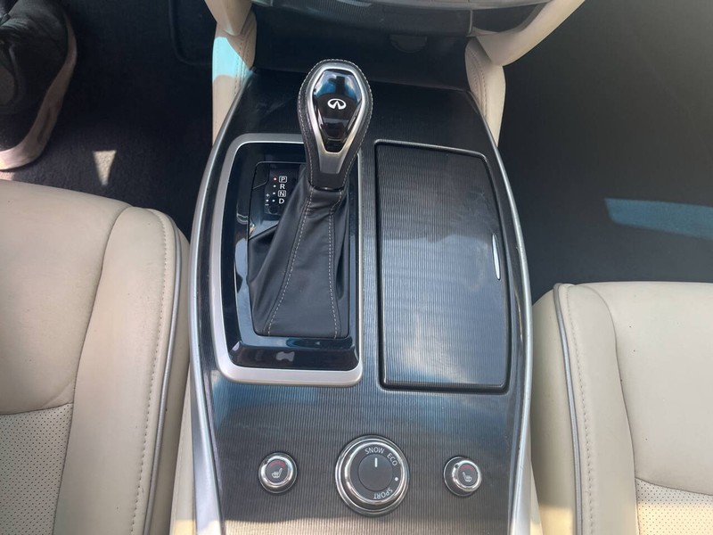 INFINITI QX60 Vehicle Image 12