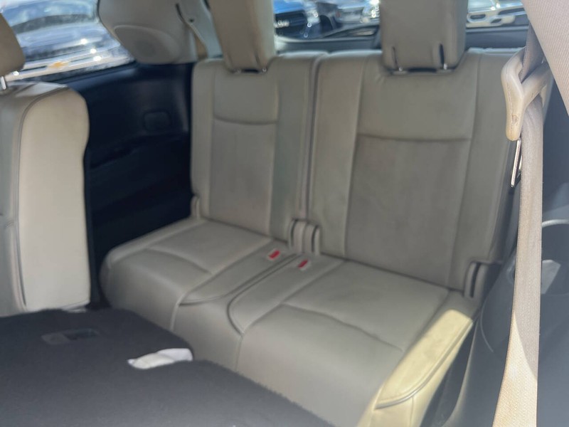 INFINITI QX60 Vehicle Image 17