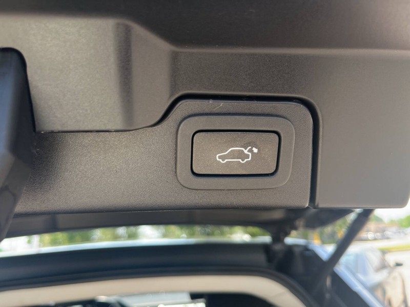 Land Rover Range Rover Evoque Vehicle Image 23