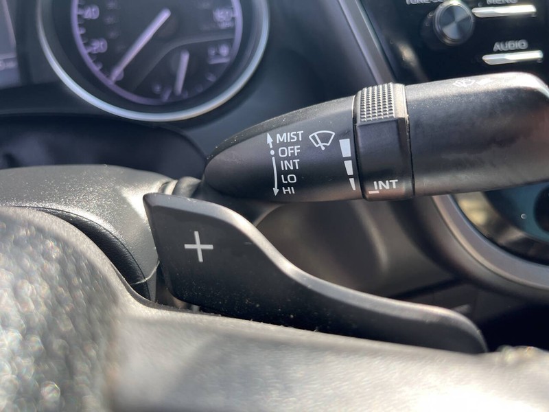 Toyota Camry Vehicle Image 13