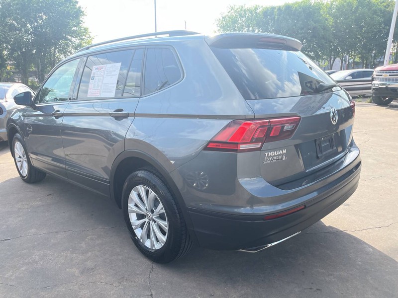 Volkswagen Tiguan Vehicle Image 05