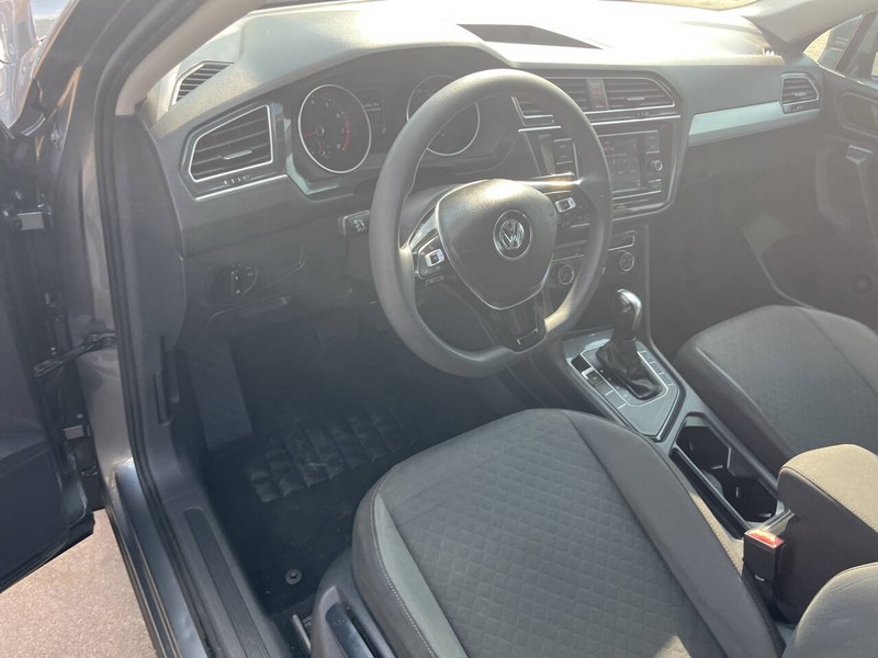 Volkswagen Tiguan Vehicle Image 08