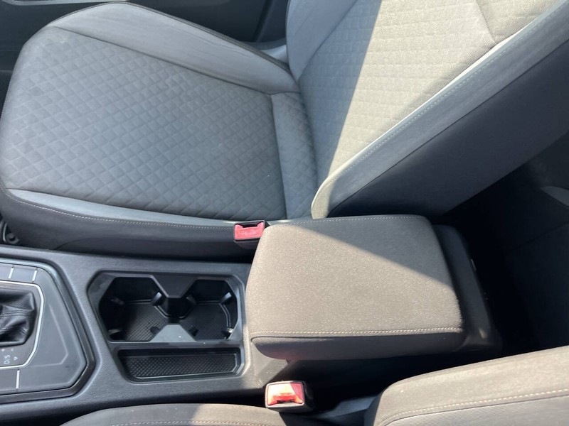 Volkswagen Tiguan Vehicle Image 12
