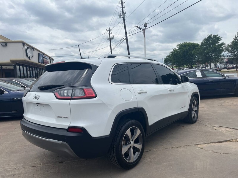 Jeep Cherokee Vehicle Image 04