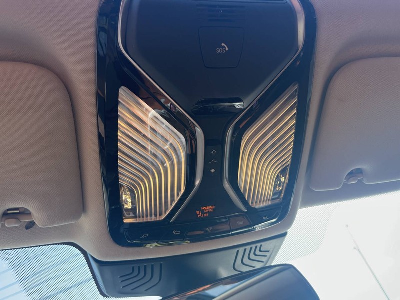 BMW 7 Series Vehicle Image 20