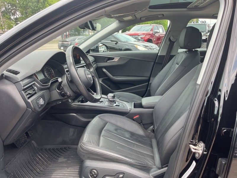 Audi A4 Vehicle Image 08