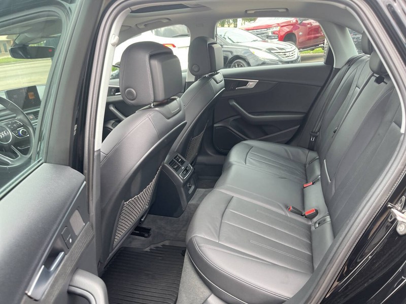Audi A4 Vehicle Image 16