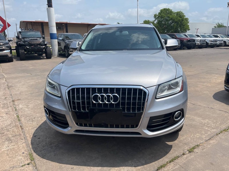 Audi Q5 Vehicle Image 02