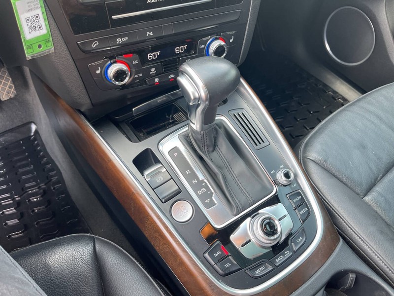 Audi Q5 Vehicle Image 13