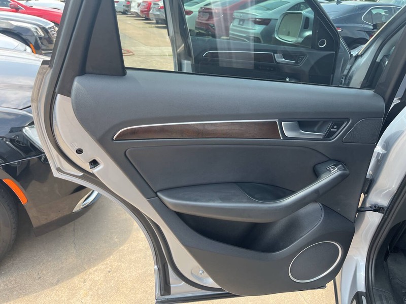 Audi Q5 Vehicle Image 16