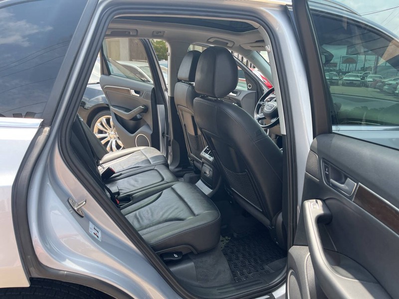 Audi Q5 Vehicle Image 21