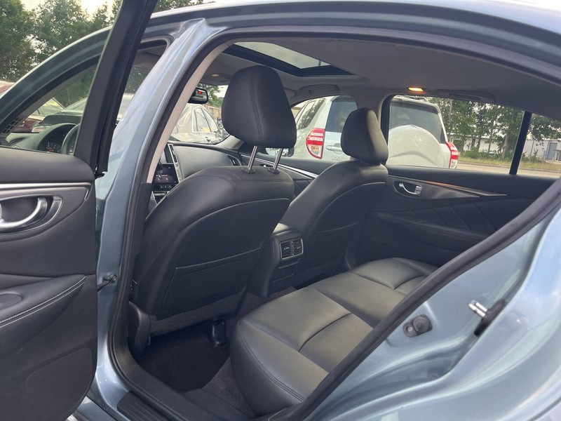 INFINITI Q50 Vehicle Image 19