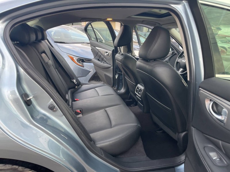 INFINITI Q50 Vehicle Image 21