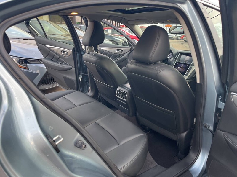INFINITI Q50 Vehicle Image 22