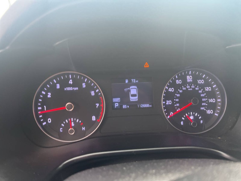 Kia Forte Vehicle Image 10