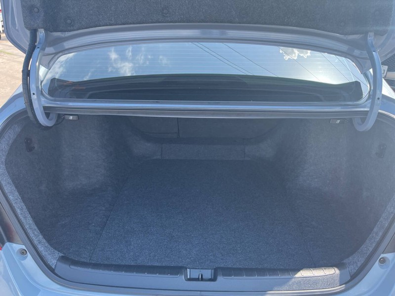 Honda Accord Sedan Vehicle Image 15