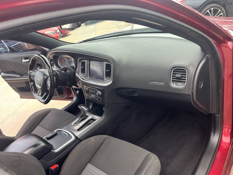 Dodge Charger Vehicle Image 21