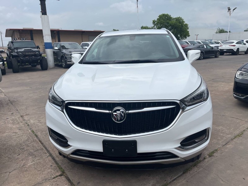 Buick Enclave Vehicle Image 02