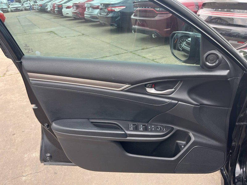 Honda Civic Sedan Vehicle Image 05