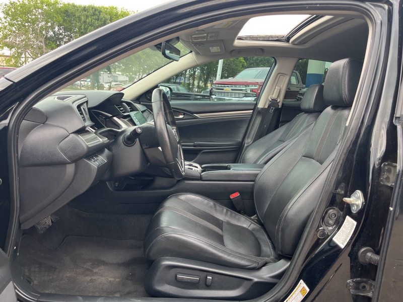 Honda Civic Sedan Vehicle Image 07