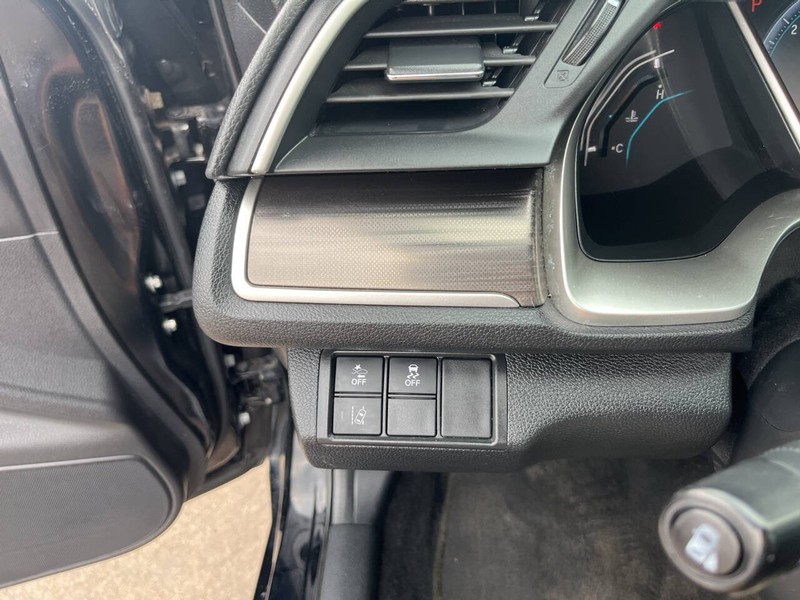 Honda Civic Sedan Vehicle Image 09