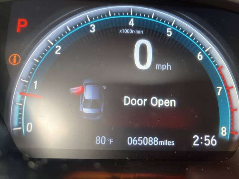 Honda Civic Sedan Vehicle Image 10