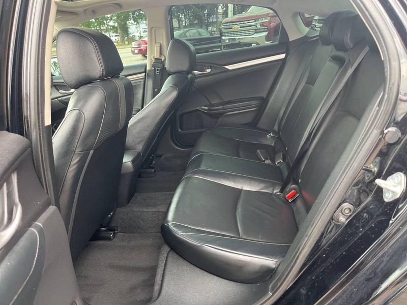Honda Civic Sedan Vehicle Image 16