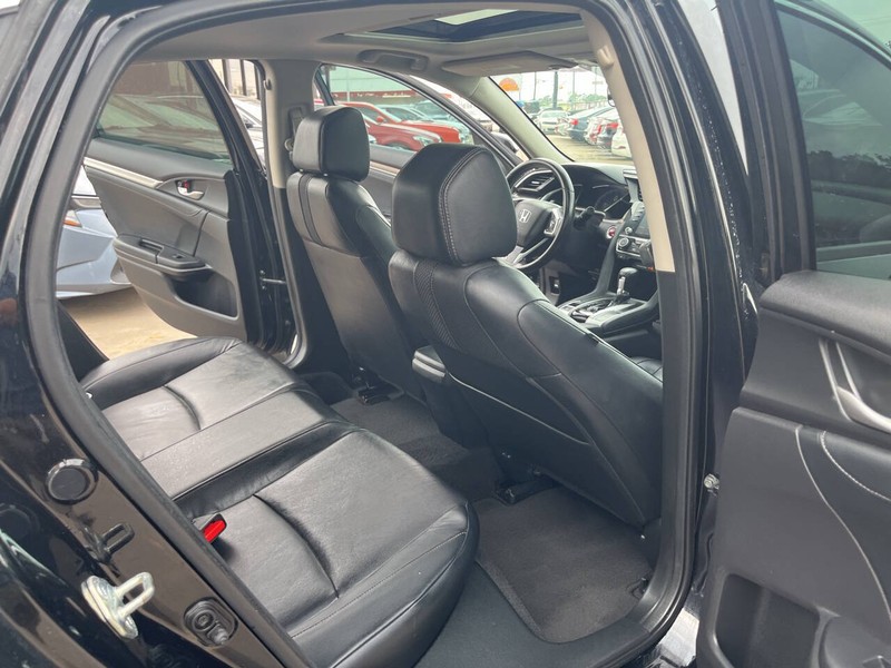 Honda Civic Sedan Vehicle Image 17