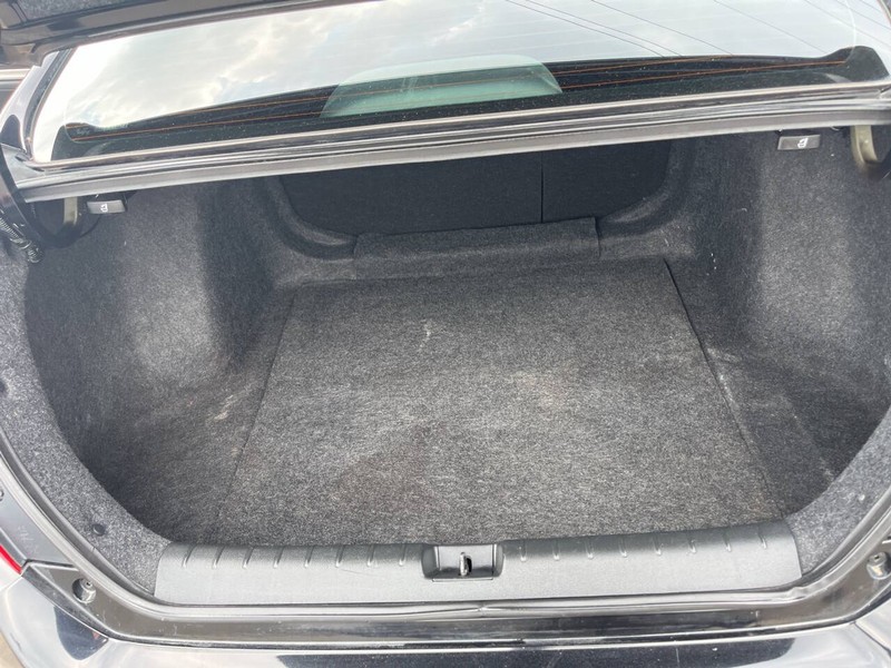 Honda Civic Sedan Vehicle Image 18