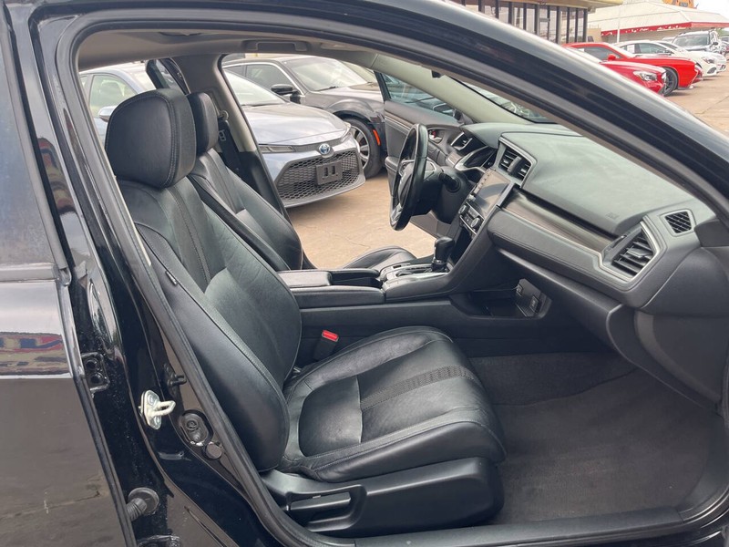 Honda Civic Sedan Vehicle Image 20