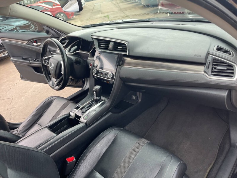 Honda Civic Sedan Vehicle Image 21