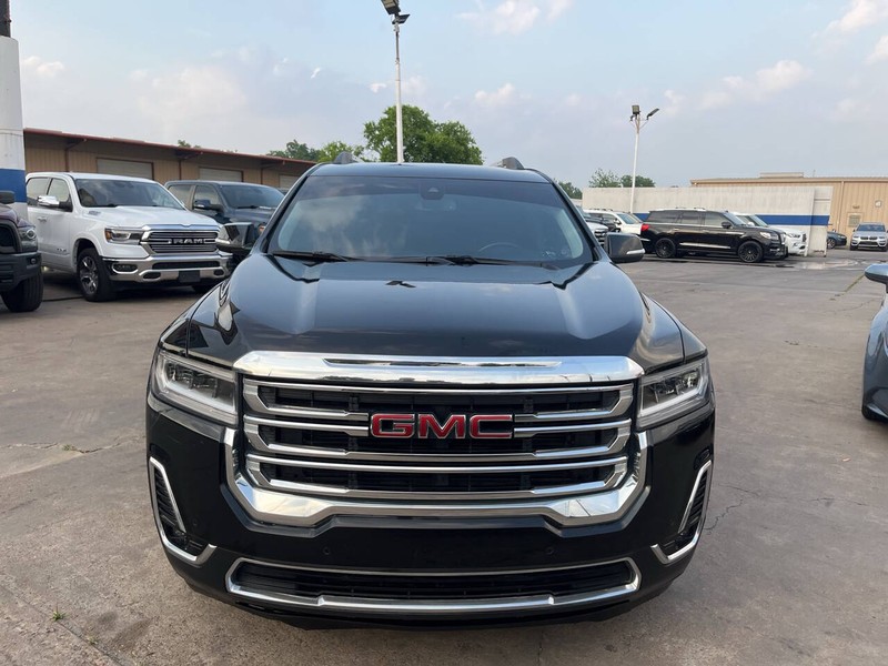 GMC Acadia Vehicle Image 02