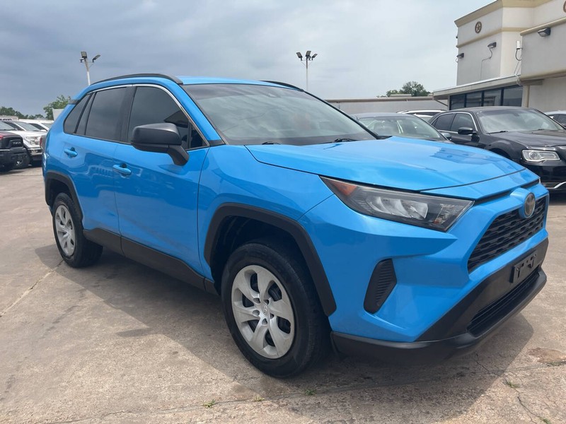 Toyota RAV4 Vehicle Image 03