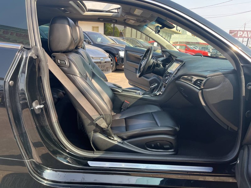 Cadillac ATS Coupe Vehicle Image 18