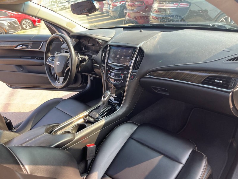 Cadillac ATS Coupe Vehicle Image 19
