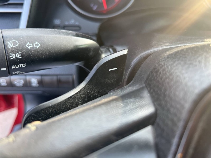 Toyota Camry Vehicle Image 11