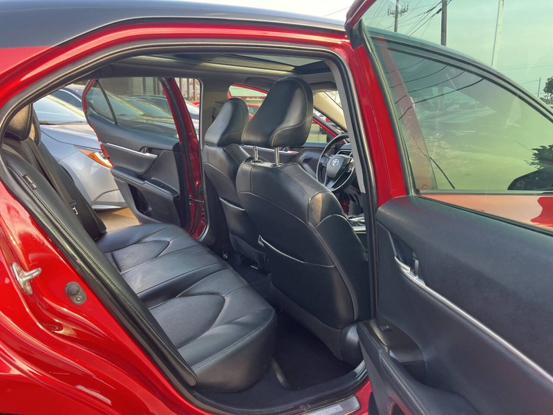 Toyota Camry Vehicle Image 20