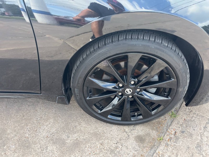 Nissan Maxima Vehicle Image 30