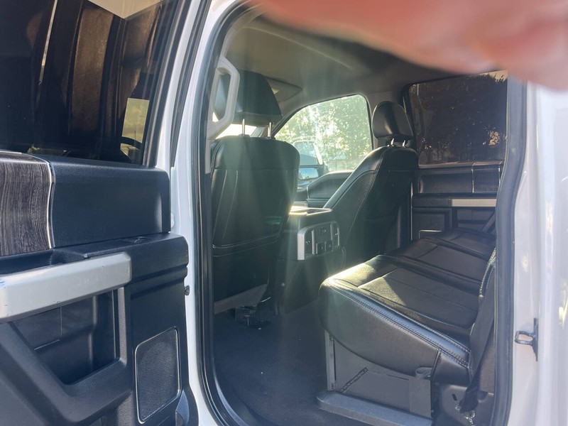 Ford Super Duty F-250 SRW Vehicle Image 19