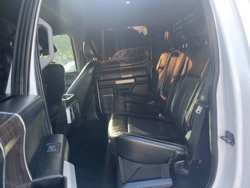 Ford Super Duty F-250 SRW Vehicle Image 20