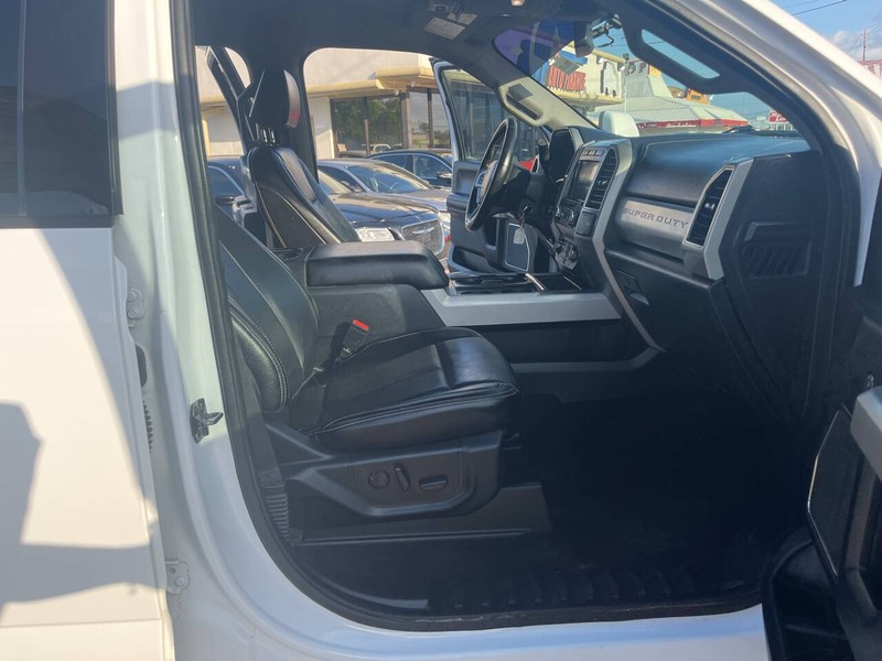 Ford Super Duty F-250 SRW Vehicle Image 22