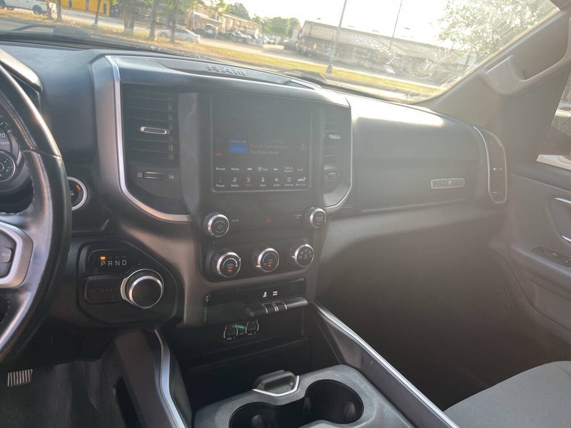 Ram 1500 Vehicle Image 12