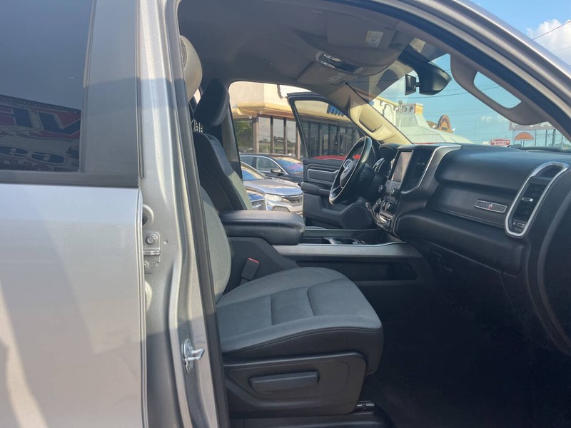 Ram 1500 Vehicle Image 19