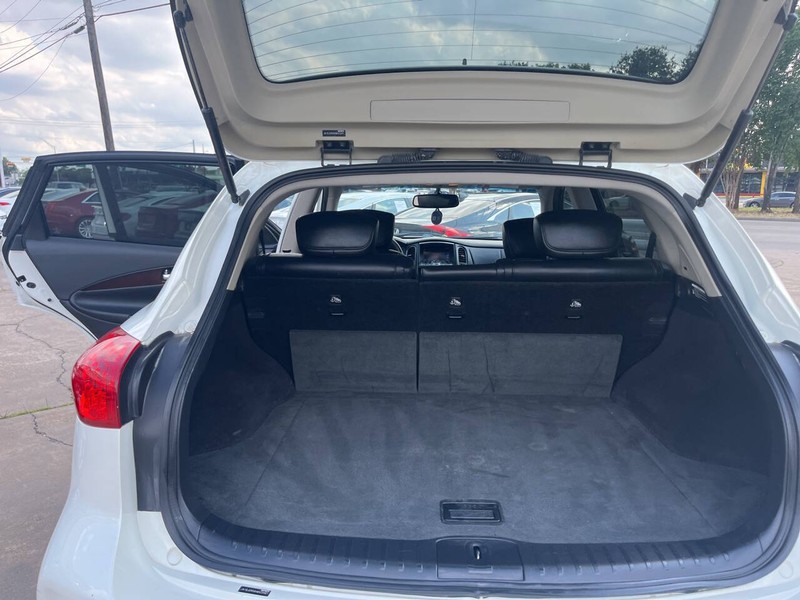 INFINITI QX50 Vehicle Image 17