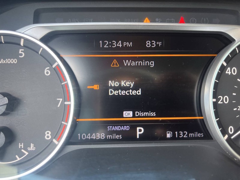 Nissan Rogue Vehicle Image 10